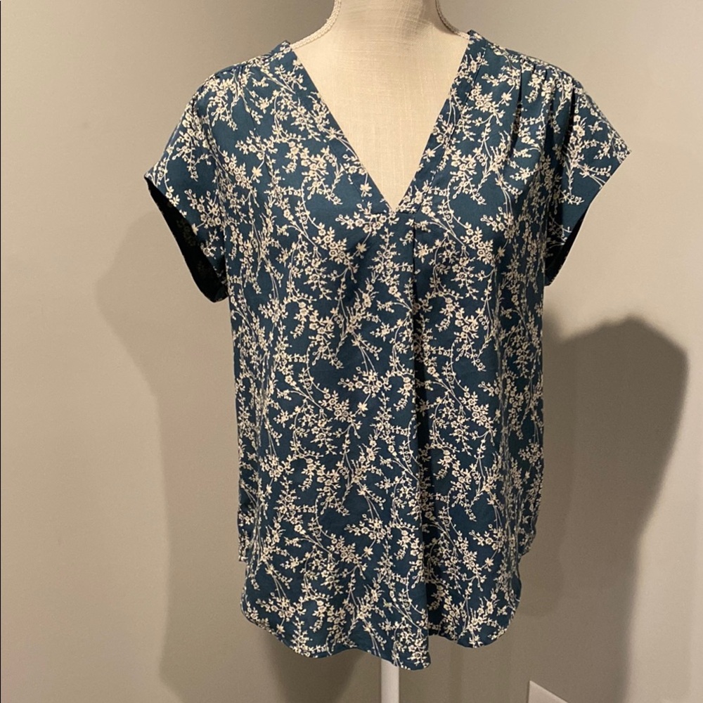 Floral Blue Women's Top Size: M